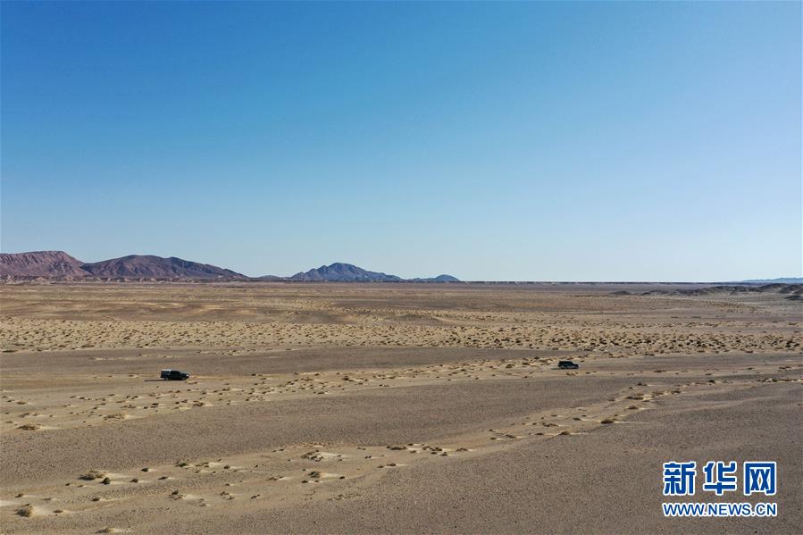 （愛國情 奮斗者&middot;圖文互動）（11）印刻在戈壁上的名字