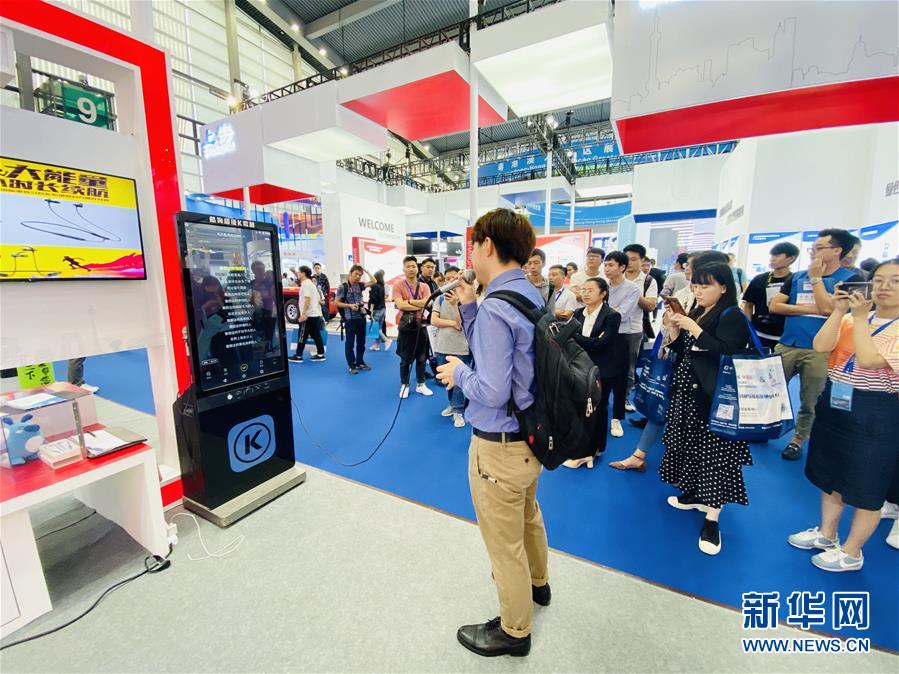 (新華全媒頭條·圖文互動)(2)觸摸跳動的創(chuàng)新脈搏——從高交會看經(jīng)濟發(fā)展新動能