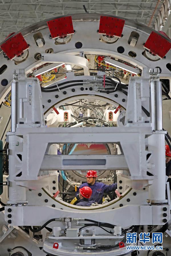 （四中全會精神在基層&middot;圖文互動）（5）老工業城市&ldquo;明星產品&rdquo;的昔與今