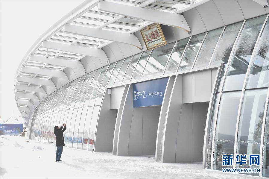 (新華全媒頭條·圖文互動(dòng))(2)百年跨越,逐夢(mèng)京張——寫(xiě)在京張高鐵開(kāi)通暨中國(guó)高鐵突破3.5萬(wàn)公里之際