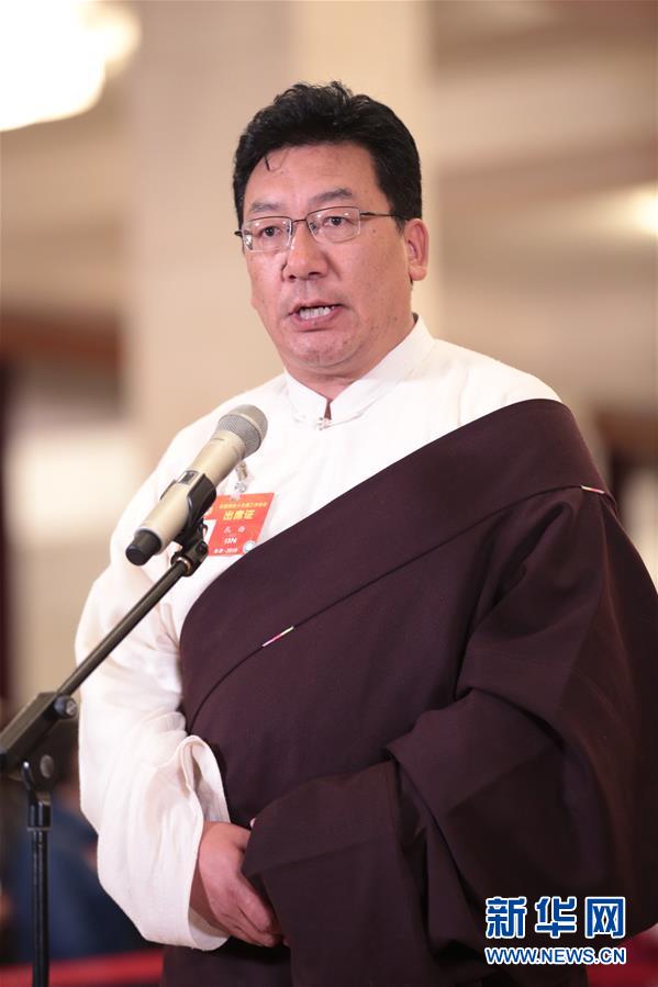 （兩會(huì)&middot;面對(duì)面）（6）全國(guó)政協(xié)委員接受采訪