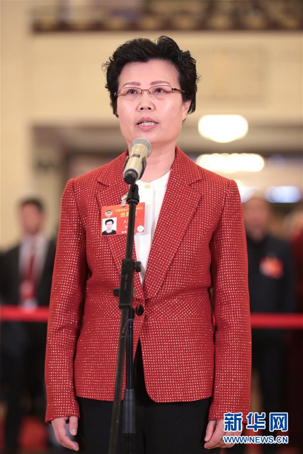 （兩會(huì)&middot;面對(duì)面）（8）全國(guó)政協(xié)委員接受采訪