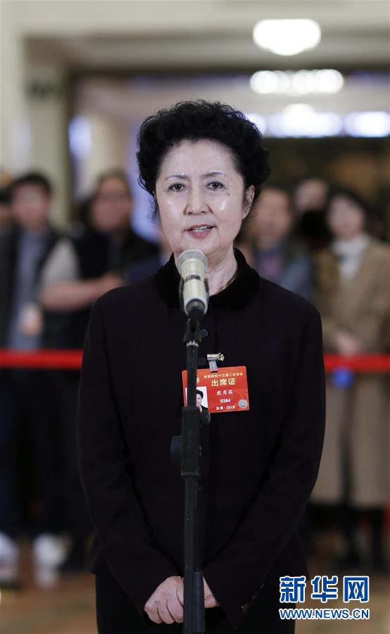 （兩會(huì)&middot;面對面&middot;XHDW）（6）全國政協(xié)委員接受采訪