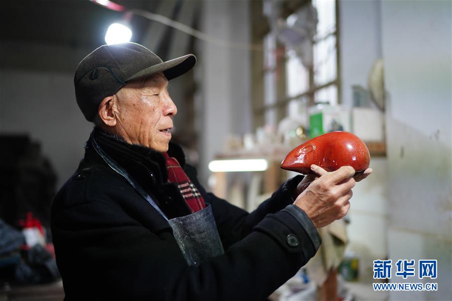 （新春走基層&middot;圖文互動）（1）瓷鼠鬧新春