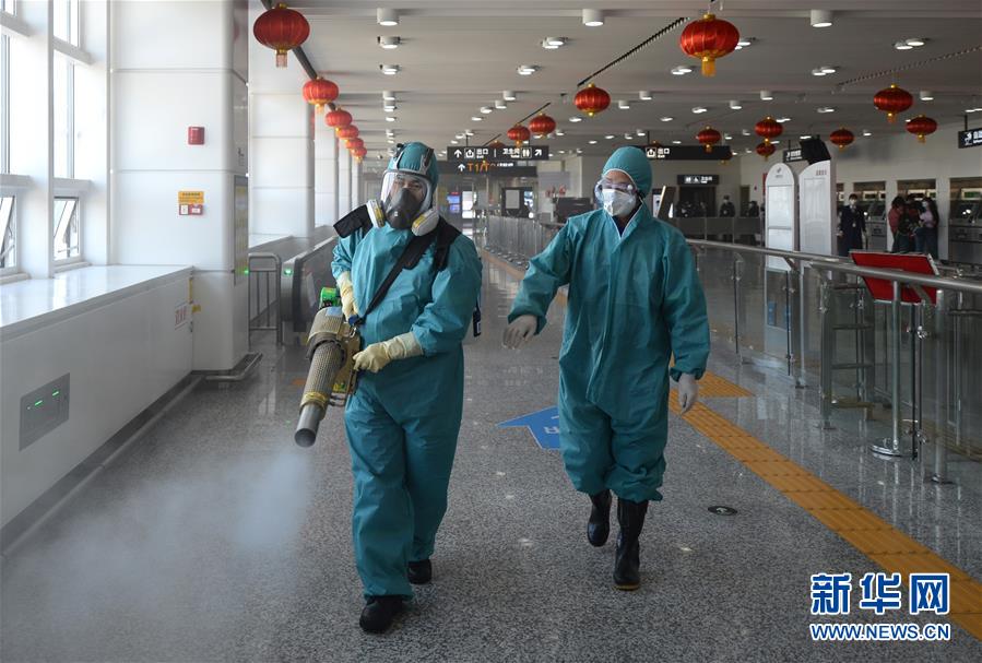 （聚焦疫情防控）（2）藍天志愿者的消毒戰&ldquo;疫&rdquo;