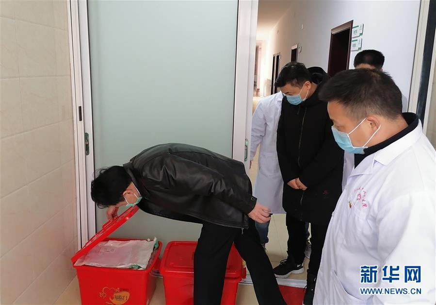 (聚焦疫情防控·圖文互動)(1)戰“疫”局長倒下前的最后一班崗