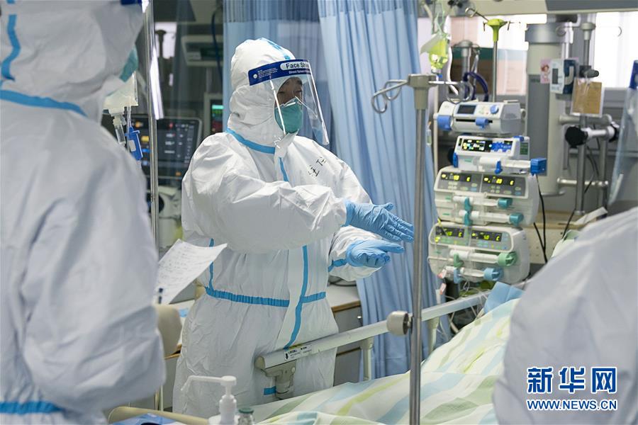 （新華全媒頭條&middot;圖文互動）（13）滄海橫流顯本色　戰&ldquo;疫&rdquo;一線黨旗紅&mdash;&mdash;全國各領域基層黨組織和廣大黨員奮力打好疫情防控阻擊戰（1）