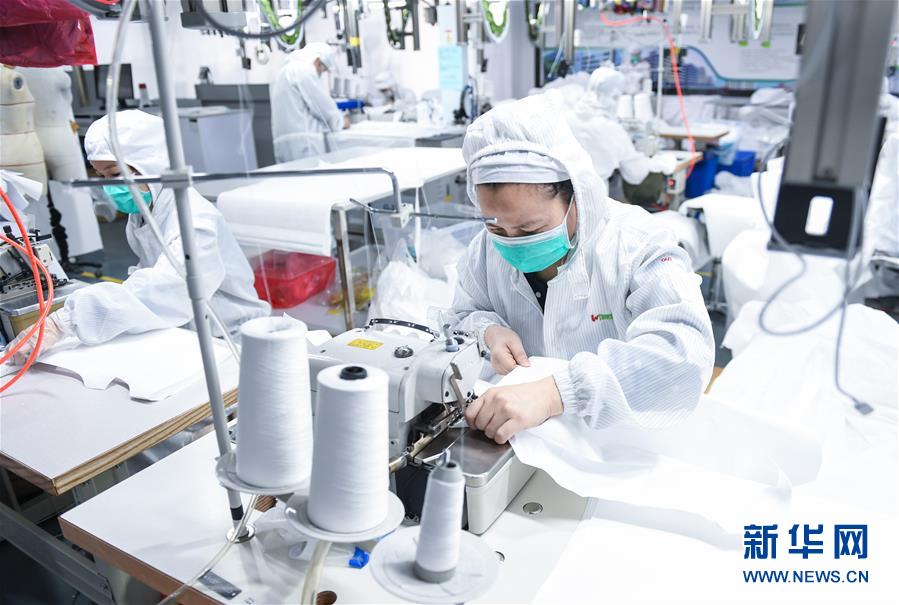 （聚焦疫情防控&middot;圖文互動）（2）把最好的留給最需要的醫護人員&mdash;&mdash;深圳醫療物資企業生產見聞