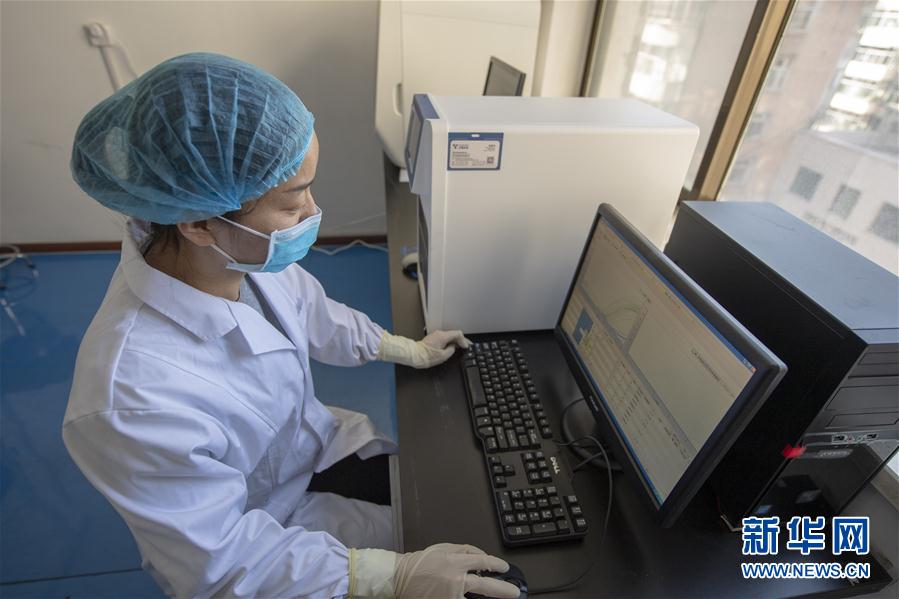 （一線抗疫群英譜&middot;圖文互動）（2）&ldquo;90后&rdquo;檢驗員張慧變：每個樣本都是一份沉甸甸的責任