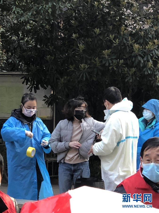 （新華全媒頭條&middot;圖文互動）（7）武漢24小時(shí)