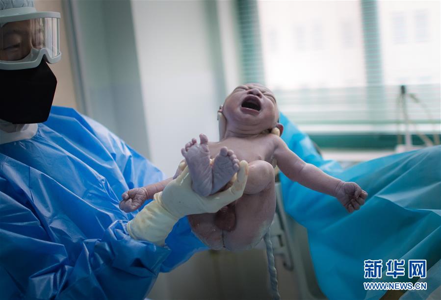 （新華全媒頭條&middot;圖文互動）（11）武漢24小時(shí)