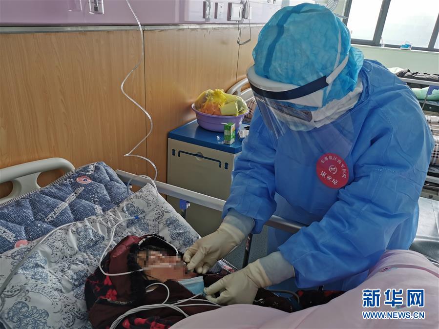 （一線抗疫群英譜&middot;圖文互動）（2）&ldquo;我們，撐得起！&rdquo;&mdash;&mdash;軍隊支援湖北醫(yī)療隊年輕醫(yī)務工作者的青春宣言