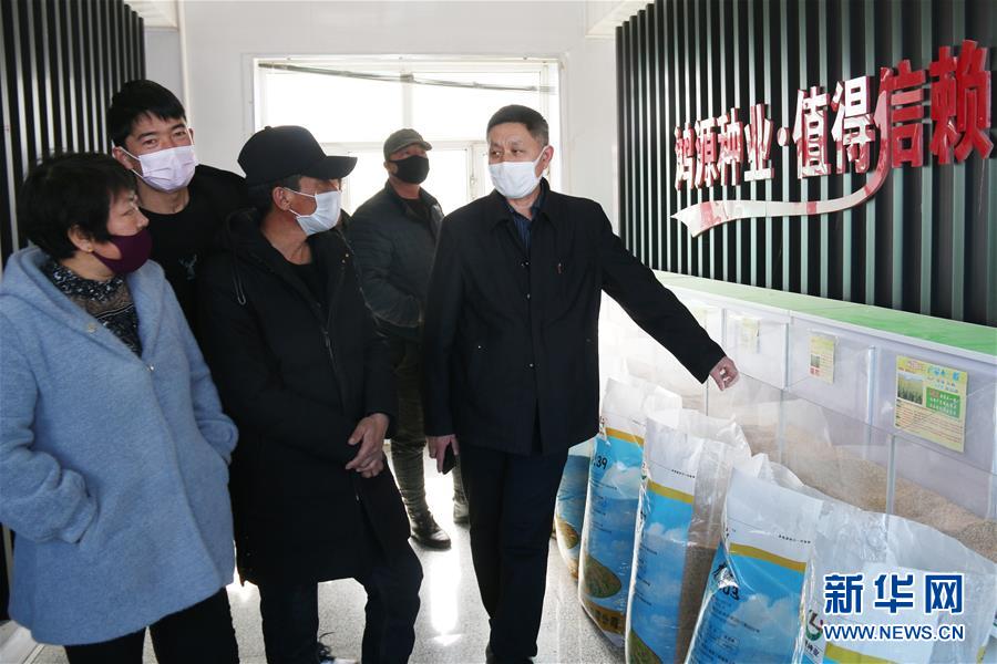 （新華全媒頭條&middot;圖文互動(dòng)）（1）特殊時(shí)期，他們這樣履職&mdash;&mdash;全國(guó)人大代表這個(gè)春天在行動(dòng)