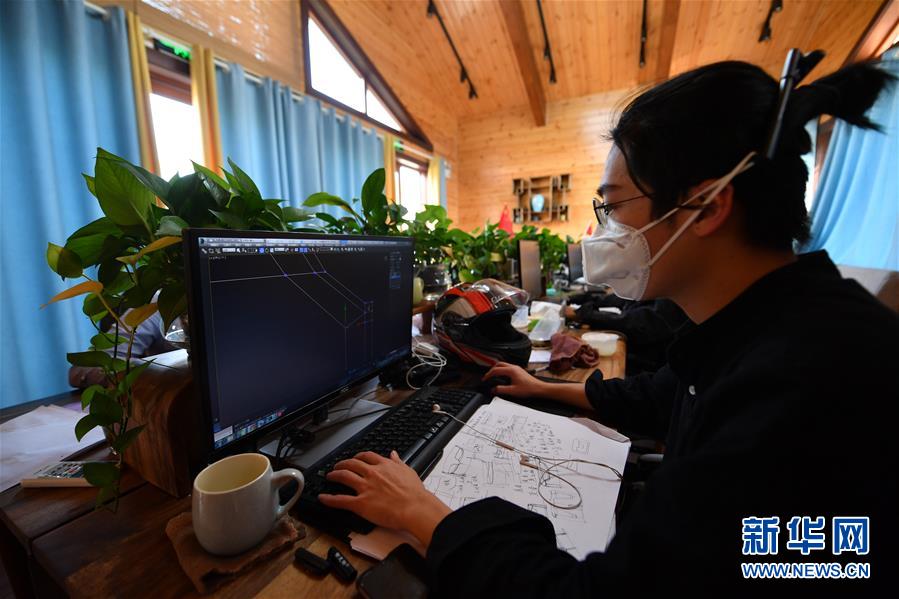 （聚焦復(fù)工復(fù)產(chǎn)&middot;圖文互動）（3）記者手記：戰(zhàn)&ldquo;疫&rdquo;中增長，這些企業(yè)做對了什么？