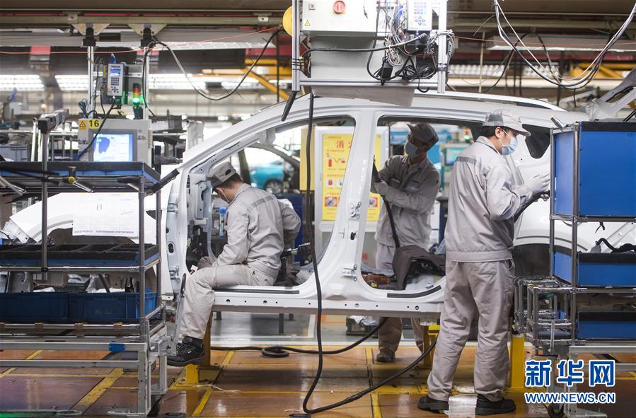 (新華全媒頭條·圖文互動(dòng))(15)在艱難中重啟 在陣痛中復(fù)蘇——湖北推動(dòng)安全有序復(fù)工復(fù)產(chǎn)掃描