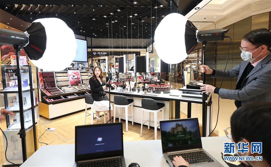 （中國經濟新觀察&middot;圖文互動）（4）搶抓&ldquo;云端&rdquo;的機遇&mdash;&mdash;看數字技術如何撬動新動能 