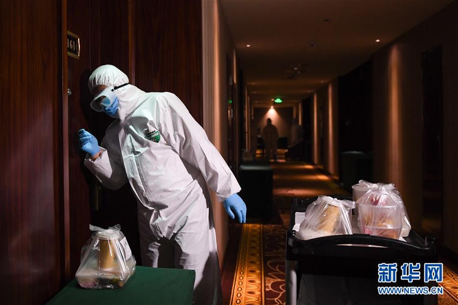 （聚焦疫情防控&middot;圖文互動）（9）&ldquo;感謝你們，讓我感到很踏實！&rdquo;&mdash;&mdash;北京入境人員轉運及隔離點見聞