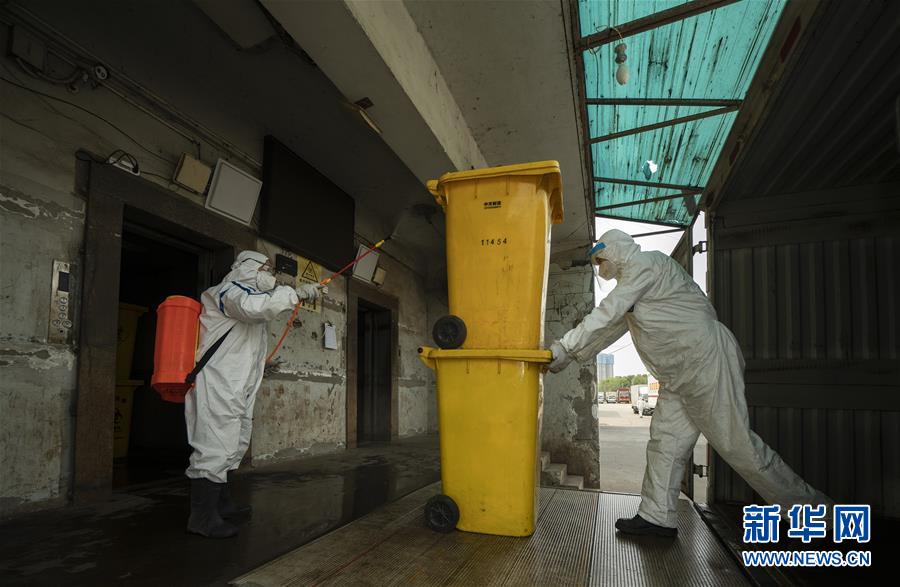 (聚焦疫情防控·圖文互動)(2)“隱蔽”防線上的阻擊戰——武漢醫療廢物處理從“全線告急”到“日產日清”