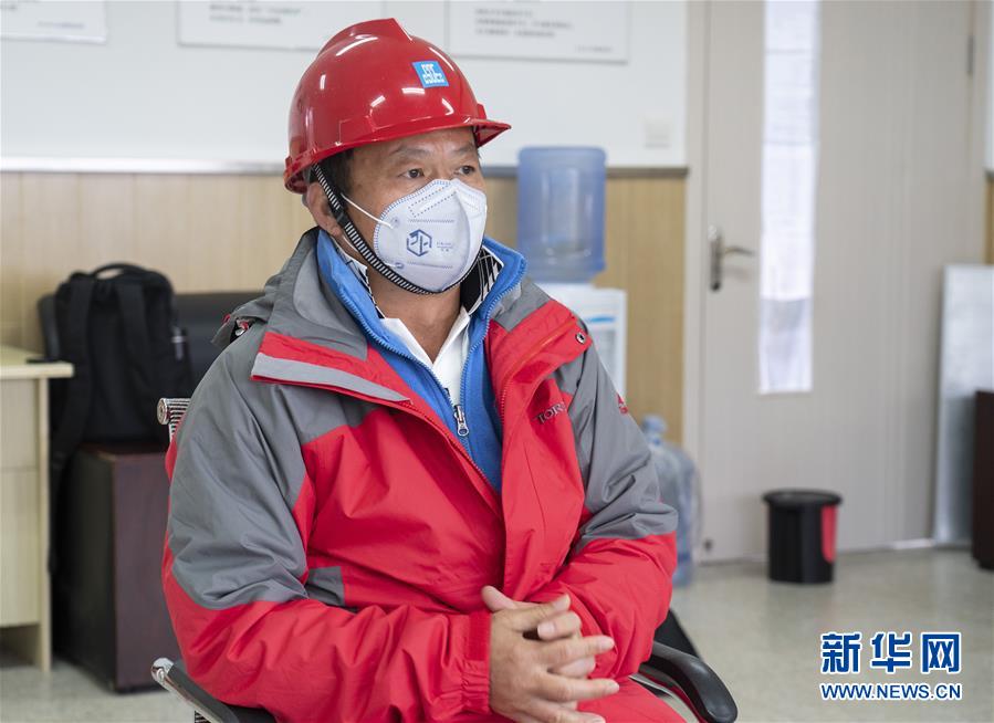 （新華全媒頭條&middot;圖文互動）（14）致敬&ldquo;沉默的英雄&rdquo;&mdash;&mdash;記武漢火神山雷神山醫院的建設者