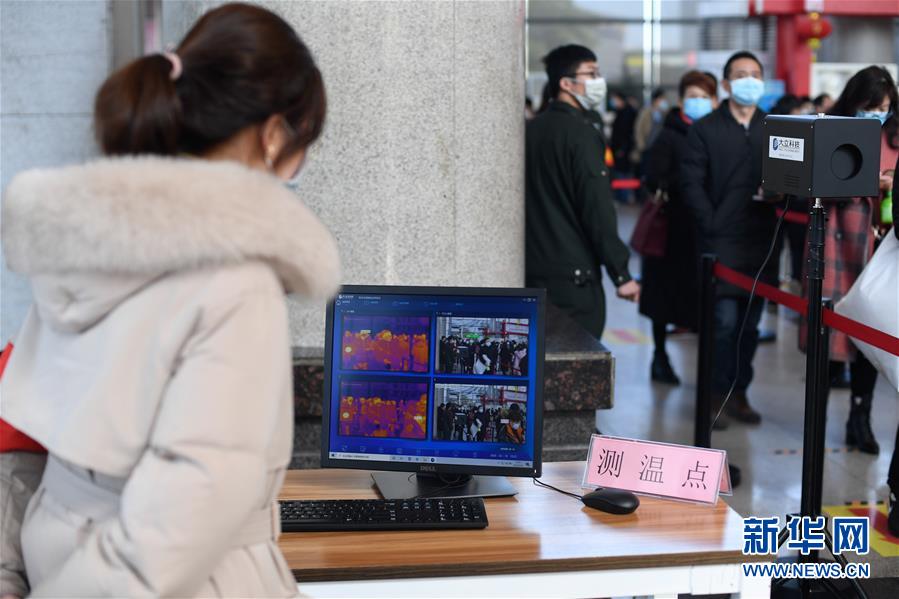 (新華全媒頭條·圖文互動)(9)構(gòu)筑堅實堡壘 提升治理成色——浙江“硬核”科技戰(zhàn)“疫”現(xiàn)場觀察