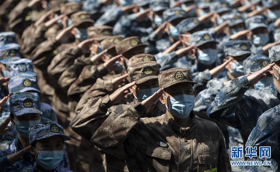 （圖文互動）（1）經中央軍委主席習近平批準 軍隊支援湖北醫療隊圓滿完成任務回撤
