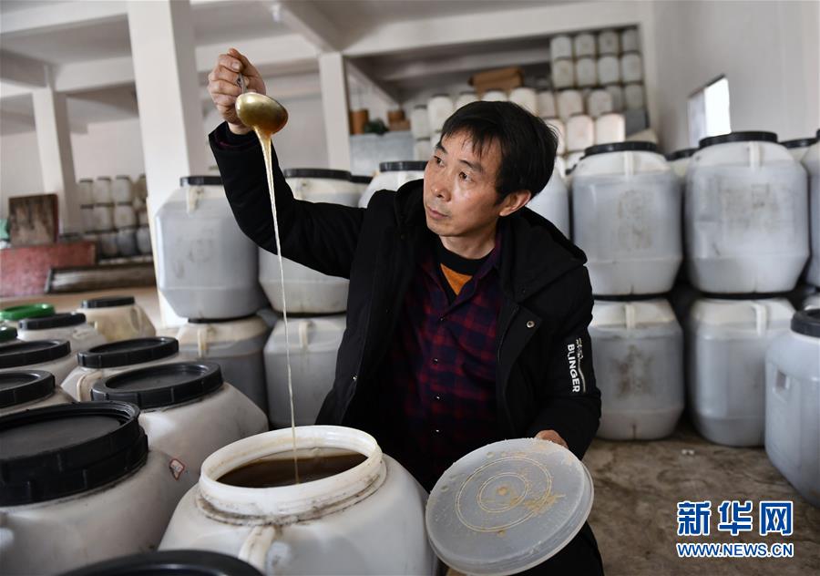 (決戰決勝脫貧攻堅·圖文互動)(1)一位農民的產業扶貧成績單