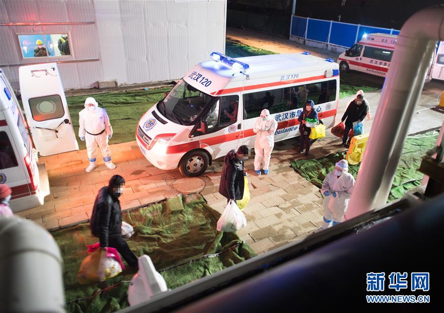 （聚焦疫情防控&middot;圖文互動）（11）分秒必爭！一切為了治病救人&mdash;&mdash;中國抗疫生命至上的生動實踐