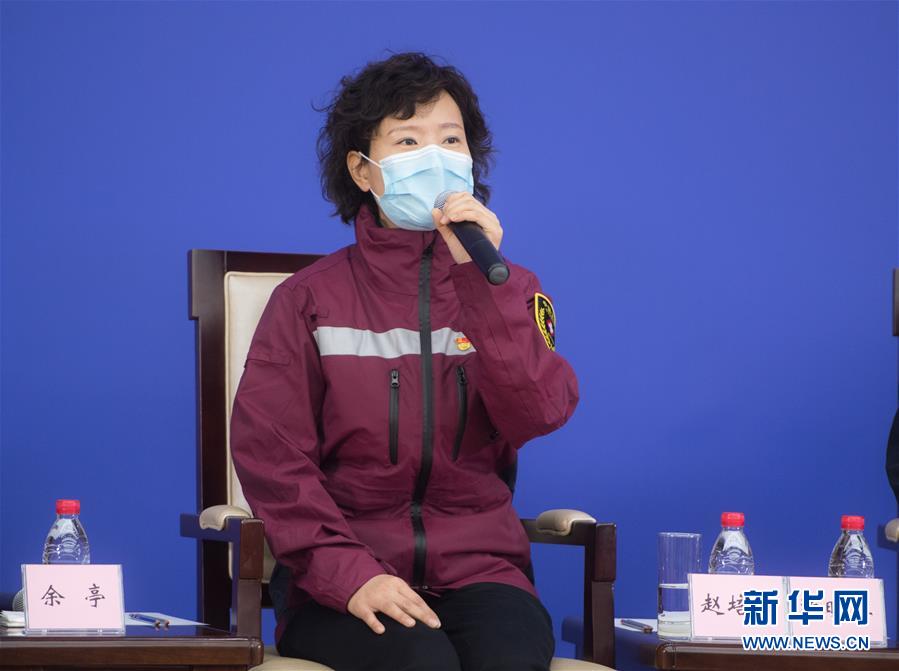 （聚焦疫情防控&middot;圖文互動）（5）分秒必爭！一切為了治病救人&mdash;&mdash;中國抗疫生命至上的生動實踐