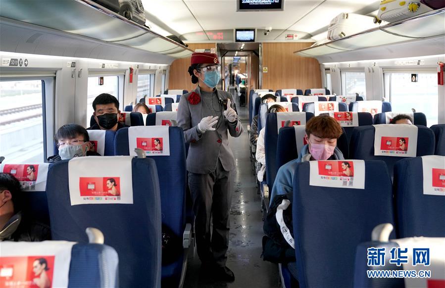 （聚焦疫情防控&middot;圖文互動）（5）團結(jié)起來！我們?nèi)f眾一心！&mdash;&mdash;中國抗疫人民力量的生動實踐