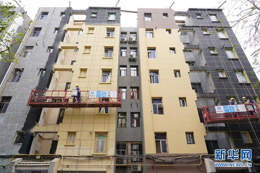 （新華全媒頭條&middot;兩會精神看落實&middot;圖文互動）（9）努力讓群眾看到變化得到實惠&mdash;&mdash;落實全國兩會精神持續保障和改善民生述評