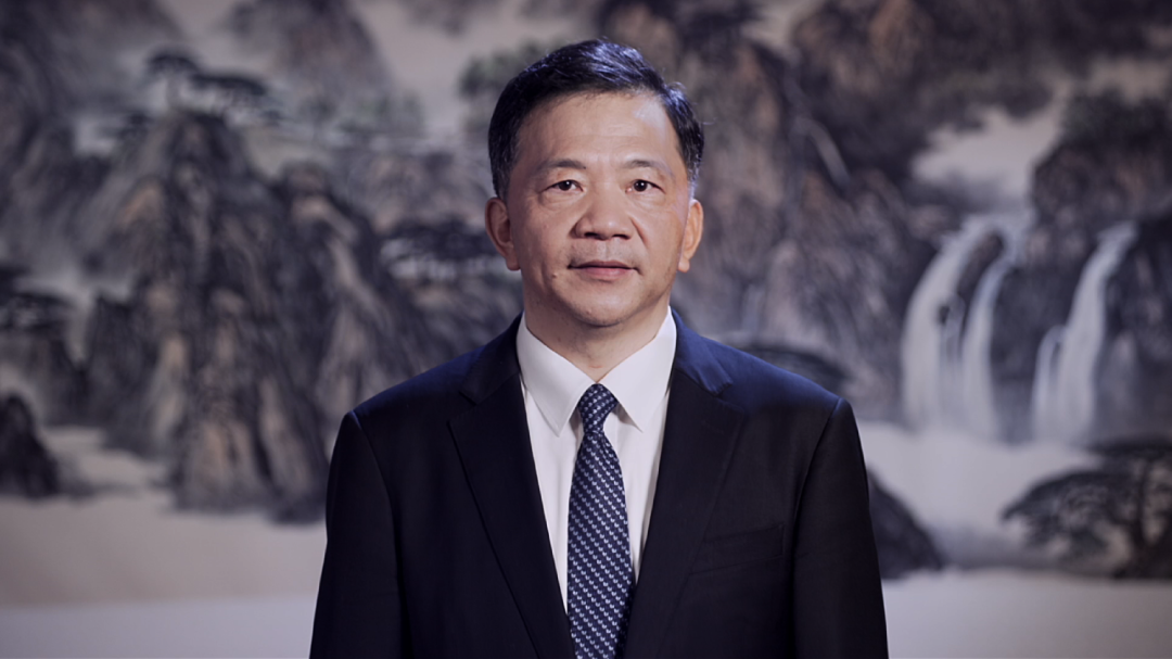 中宣部副部長(zhǎng)  中央廣播電視總臺(tái)臺(tái)長(zhǎng)、總編輯   慎海雄