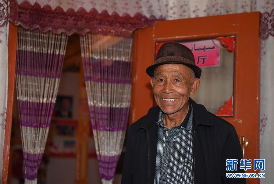 （決戰(zhàn)決勝脫貧攻堅(jiān)&middot;聚焦三區(qū)三州&middot;圖文互動(dòng)）（6）昆侖山村建起停車場(chǎng)