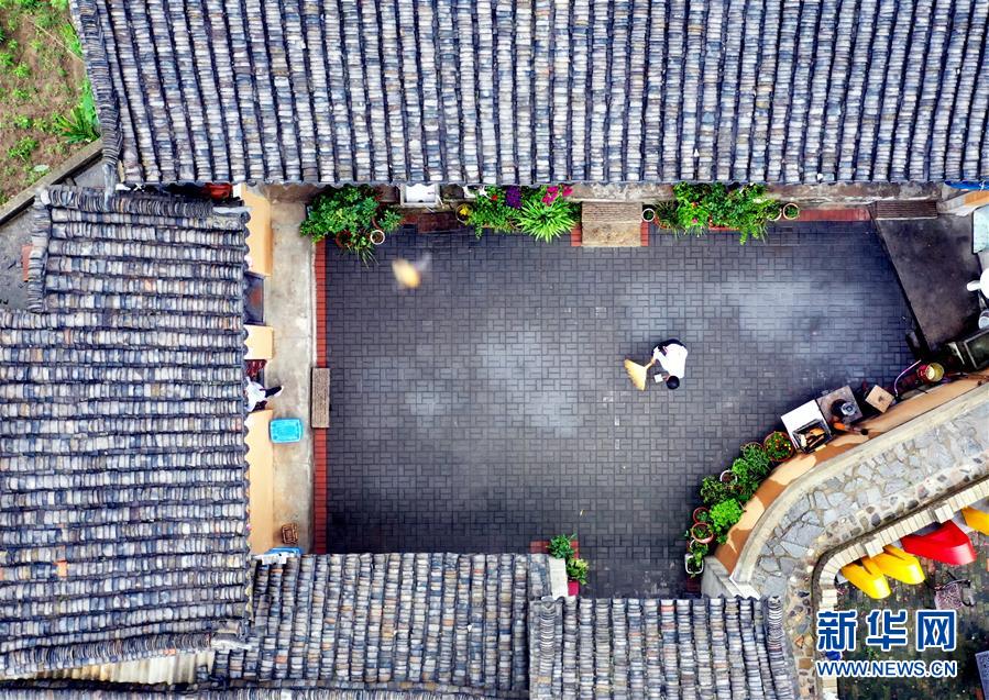 （新華全媒頭條&middot;走向我們的小康生活&middot;圖文互動）（3）大山深處有&ldquo;新家&rdquo;&mdash;&mdash;大別山村繪出現代版&ldquo;富春山居圖&rdquo;