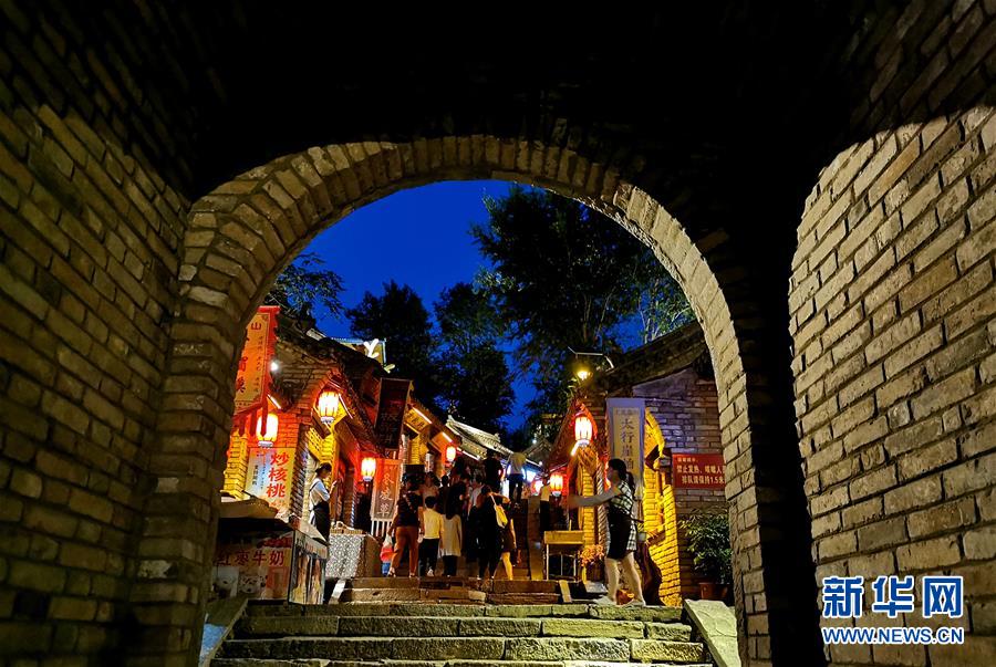 (決戰(zhàn)決勝脫貧攻堅(jiān)·圖文互動(dòng))(2)愚公村里看變遷