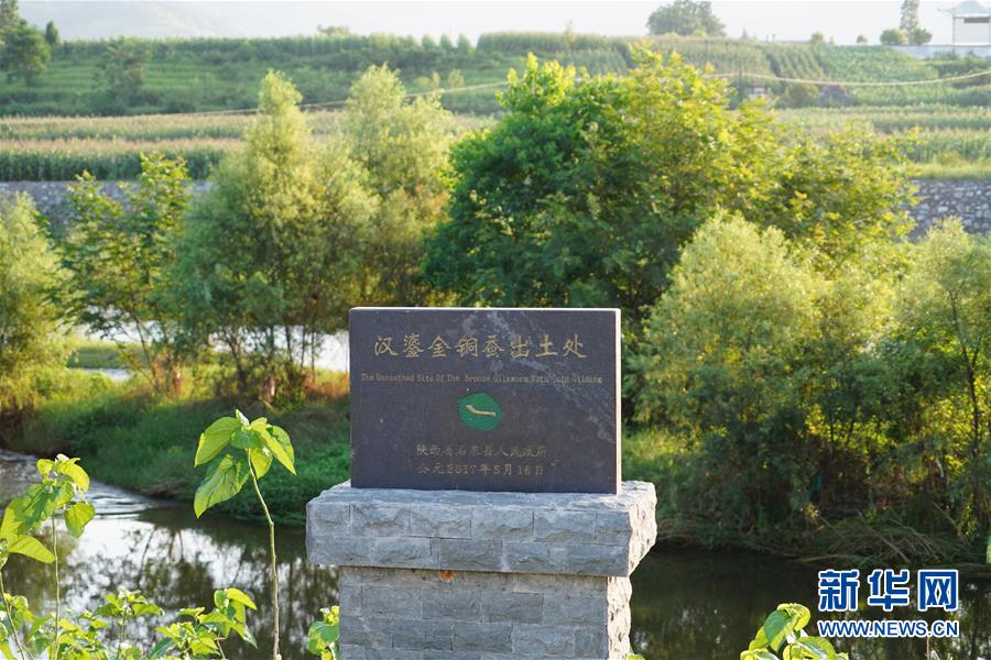 （走向我們的小康生活&middot;圖文互動(dòng)）（5）綠了青山，紅了日子&mdash;&mdash;秦巴山區(qū)群眾繪出小康&ldquo;調(diào)色板&rdquo;