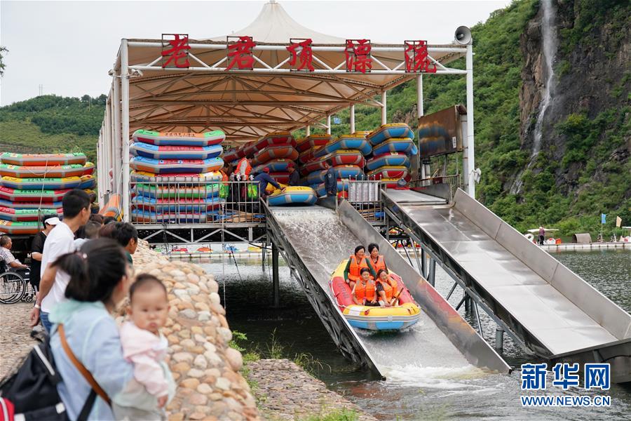 （新華全媒頭條&middot;走向我們的小康生活&middot;圖文互動）（6）長城腳下，小康村串成&ldquo;珍珠鏈&rdquo;