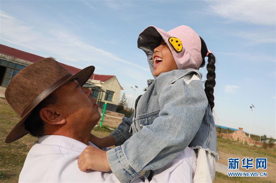 （圖文互動）（5）村醫斗拉加的堅守