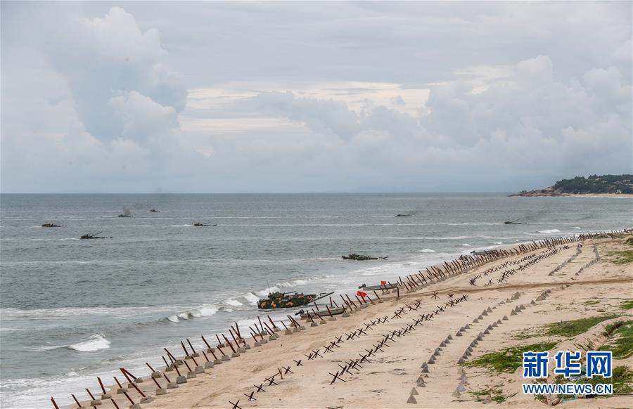 （在習近平強軍思想指引下&middot;我們在戰(zhàn)位報告&middot;圖文互動）（2）陸軍第74集團軍某合成旅：鐵甲戰(zhàn)車馳騁在強軍路上