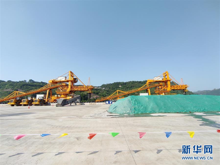 （走向我們的小康生活&middot;決戰(zhàn)決勝脫貧攻堅(jiān)&middot;圖文互動(dòng)）（3）&ldquo;萬(wàn)里長(zhǎng)江第一港&rdquo;的新藍(lán)圖