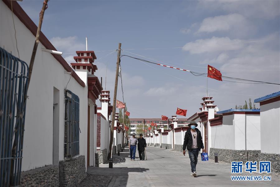 (集中連片特困地區貧困村調研行·圖文互動)(2)長江源村人的兩個家和幸福夢——青海格爾木市長江源村脫貧調查