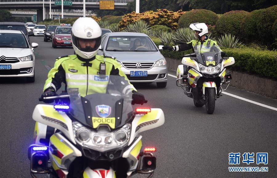 （深圳特區40年&middot;圖文互動）（4）&ldquo;智&rdquo;行千里&mdash;&mdash;特大城市交通治理的深圳樣板