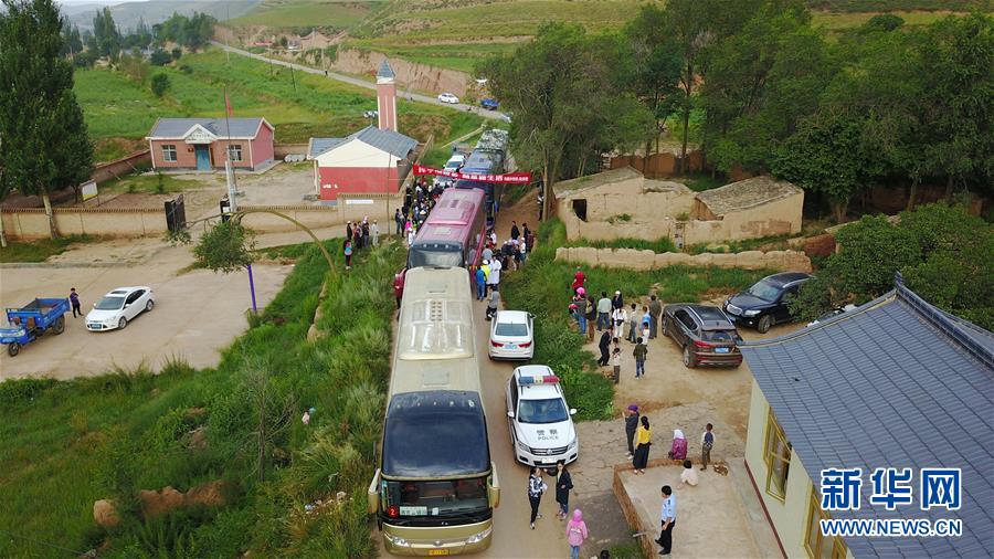 （新華全媒頭條&middot;百萬大移民&middot;圖文互動）（2）從大山深處到大河之畔&mdash;&mdash;寧夏持續移民百萬&ldquo;拔窮根&rdquo;啟示
