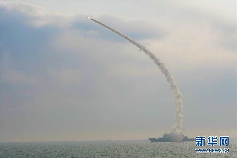 （圖文互動）（5）一份勇敢者的事業(yè)&mdash;&mdash;海軍畢昇艦投身新武器裝備試驗記事