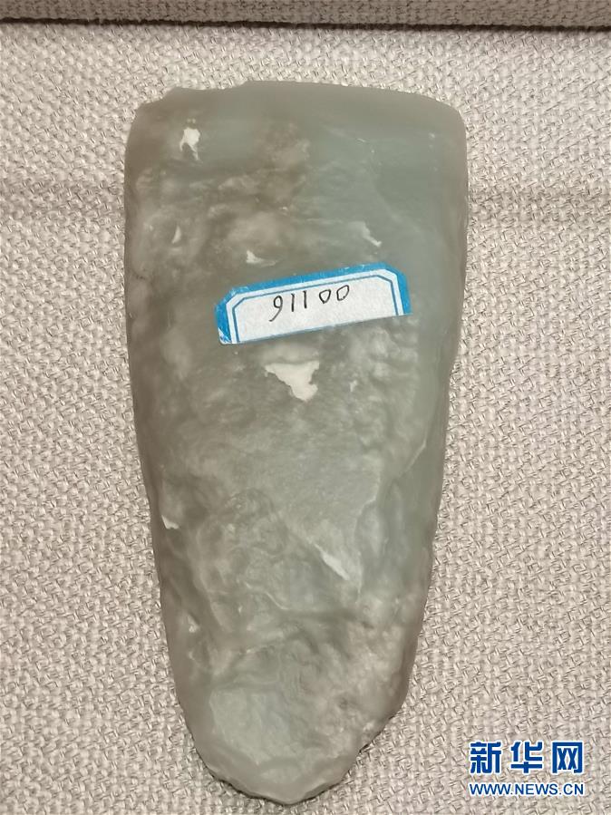 (文化視點(diǎn)·聽文物講故事·圖文互動(dòng))(2)豪橫!古人扛著玉斧在羅布泊打獵