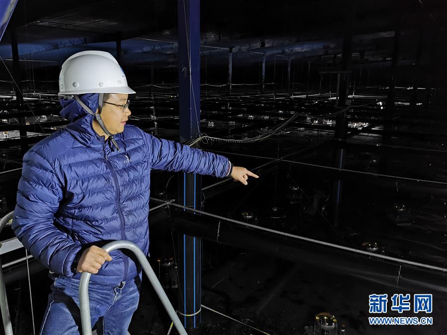 （青春的夢想 青春的奮斗&middot;圖文互動(dòng)）（2）年輕，就要無悔擔(dān)當(dāng)&mdash;&mdash;青春在奉獻(xiàn)中閃光