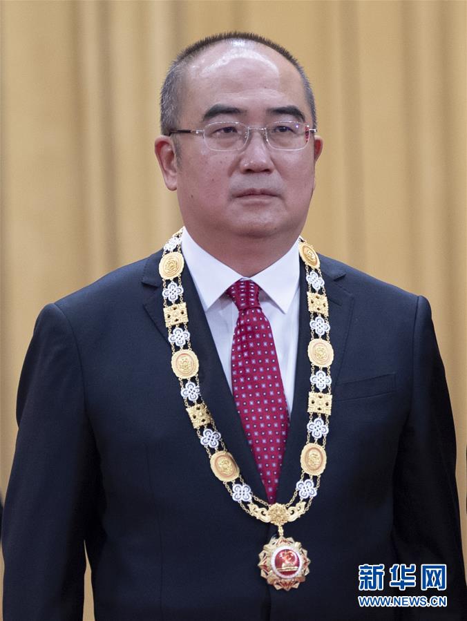 （抗疫先進事跡&middot;圖文互動）（1）張定宇：疫情&ldquo;暴風(fēng)眼&rdquo;里，&ldquo;漸凍&rdquo;之軀與時間賽跑