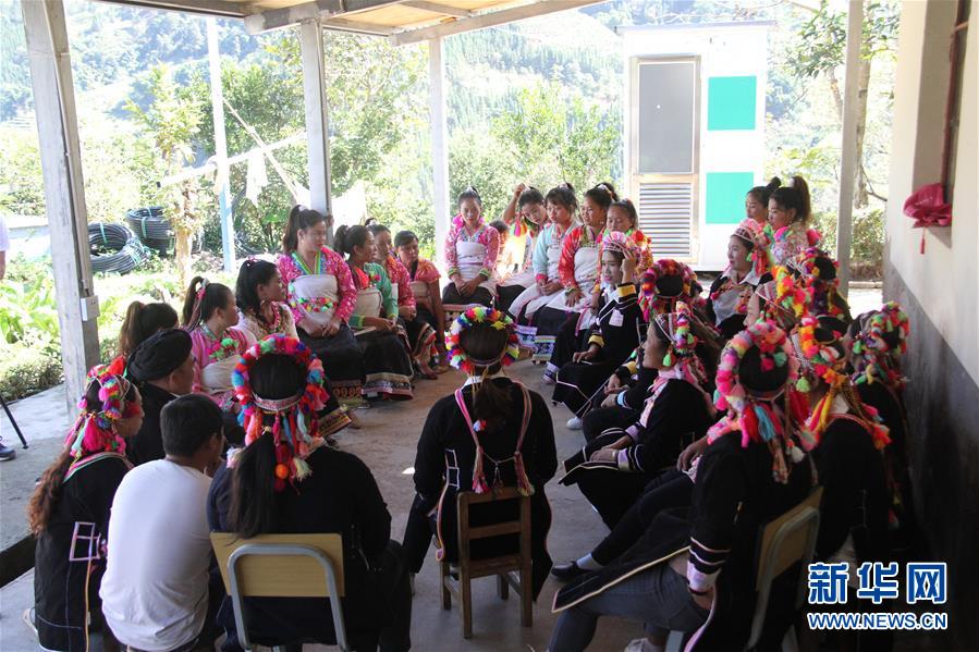 （五中全會(huì)精神在基層&middot;圖文互動(dòng)）（5）天津、福建、廣東、云南等地創(chuàng)新形式讓黨的十九屆五中全會(huì)精神&ldquo;飛入尋常百姓家&rdquo;