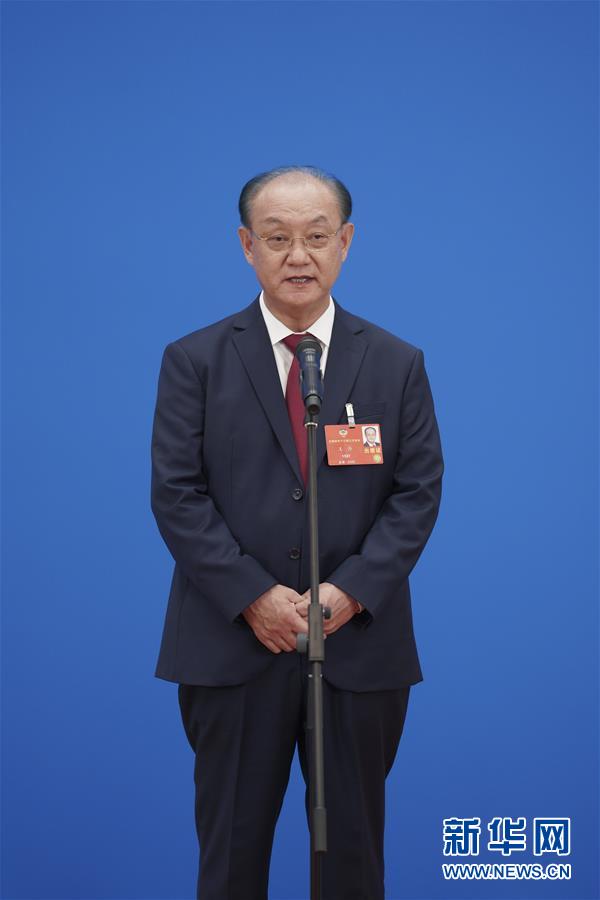 （兩會(huì)&middot;政協(xié)開幕）（2）接受采訪