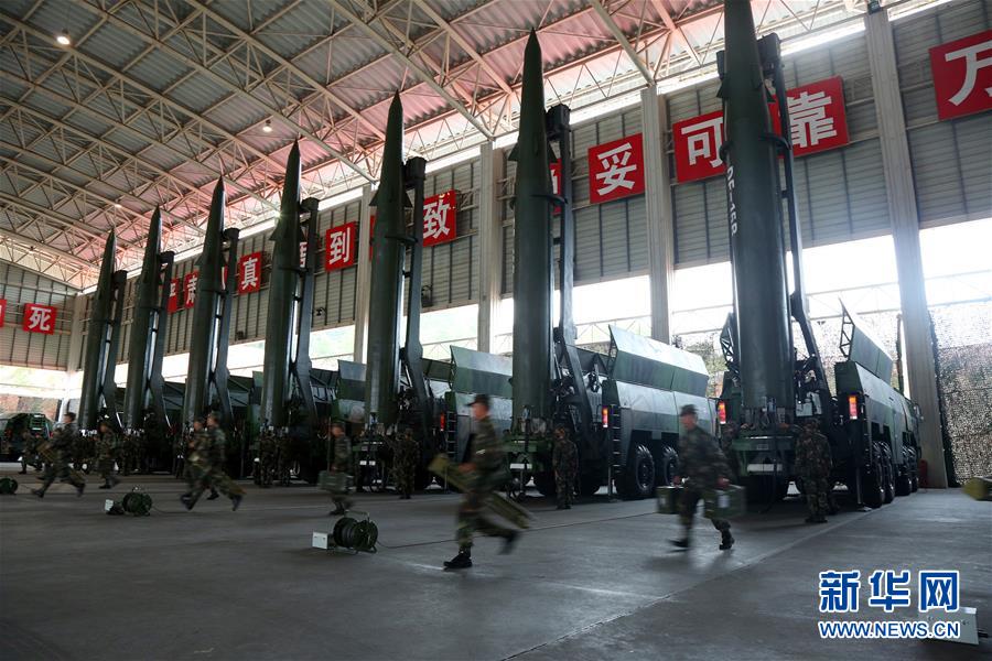 （新華全媒頭條&middot;圖文互動）（11）沿著中國特色強軍之路闊步前進&mdash;&mdash;黨中央、中央軍委領導推進國防和軍隊建設70年紀實