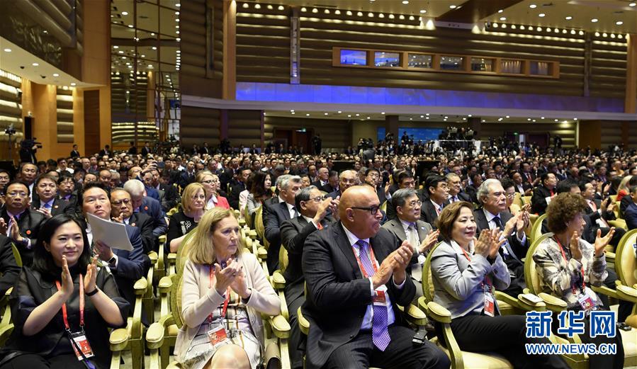 （新華全媒頭條&middot;圖文互動）（12）潮起東方萬象新&mdash;&mdash;以習近平同志為核心的黨中央團結帶領全黨全軍全國各族人民貫徹落實黨的十九大精神紀實